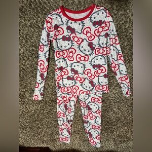 Hello Kitty Cuddl Duds/Thermal Underwear for girls
